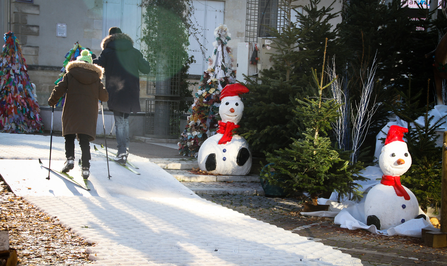 Piste ski- bonhomme de neige_a